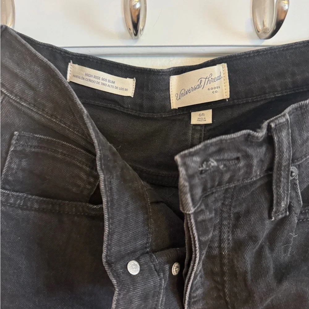 Universal Thread High-Rise Jeans - Picture 3 of 5